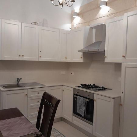 Charming Town House In Cospicua, Valperga Rooms Экстерьер фото