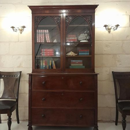 Charming Town House In Cospicua, Valperga Rooms Экстерьер фото