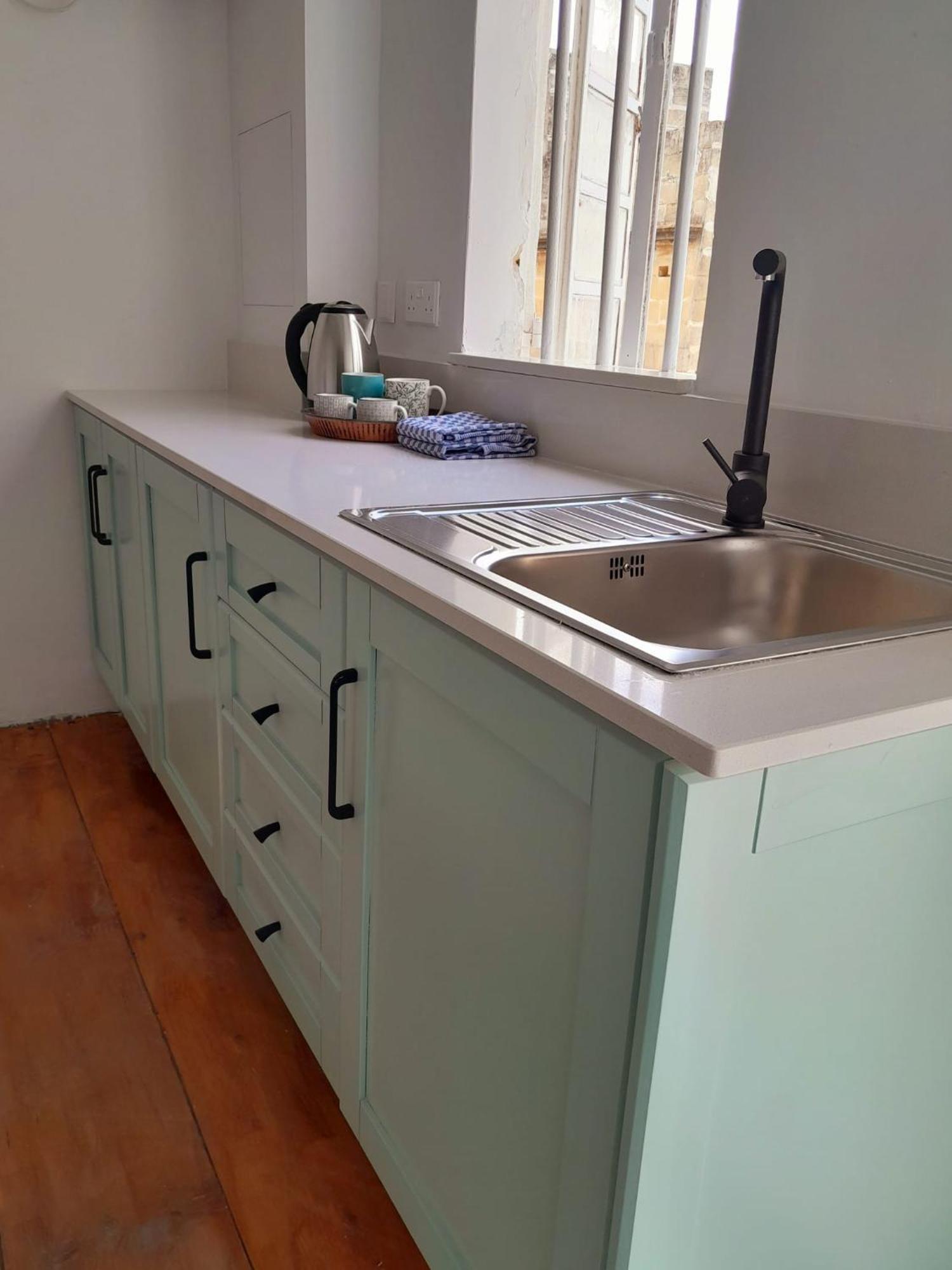 Charming Town House In Cospicua, Valperga Rooms Экстерьер фото